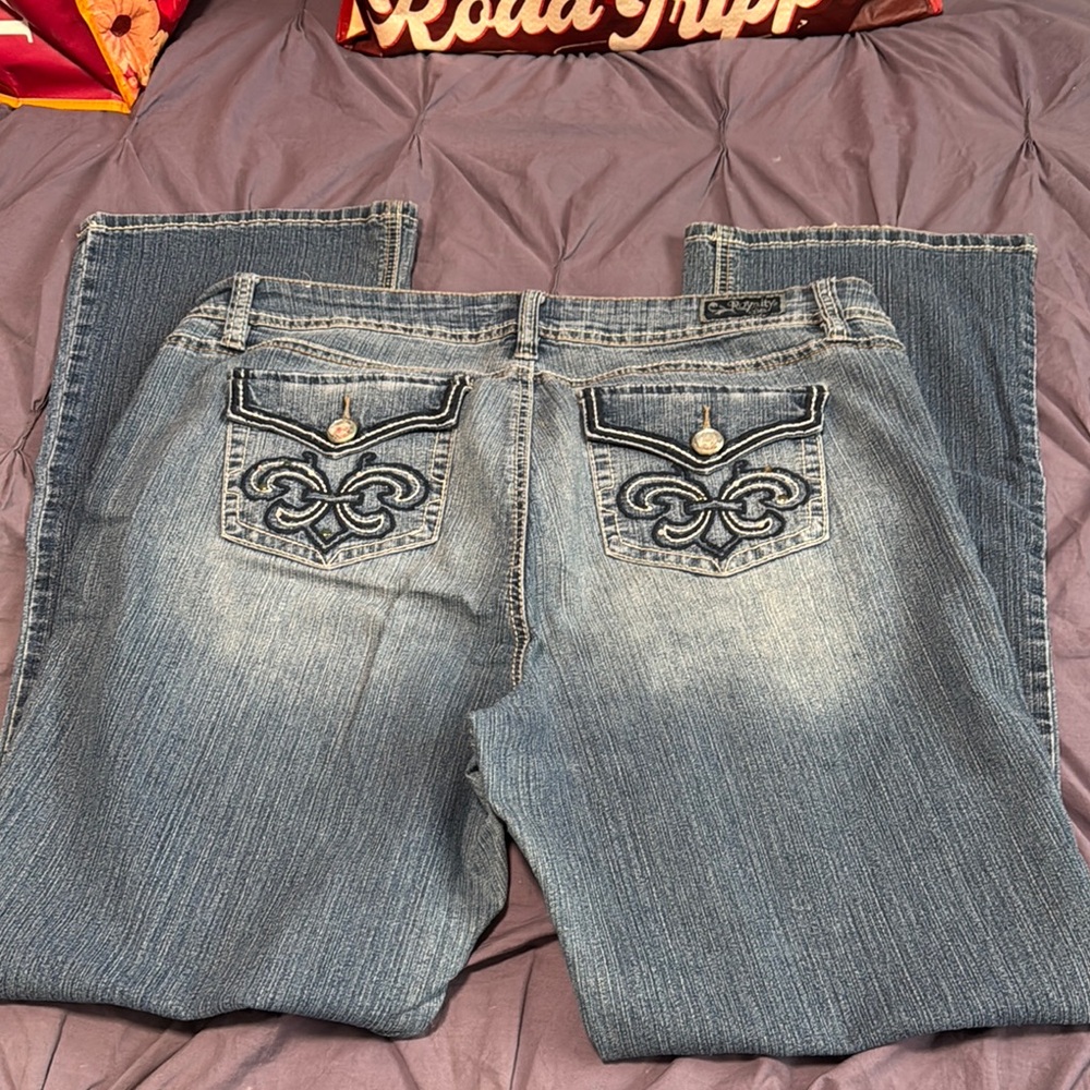 Stylish Blue Boot Cut Jeans with Embroidery